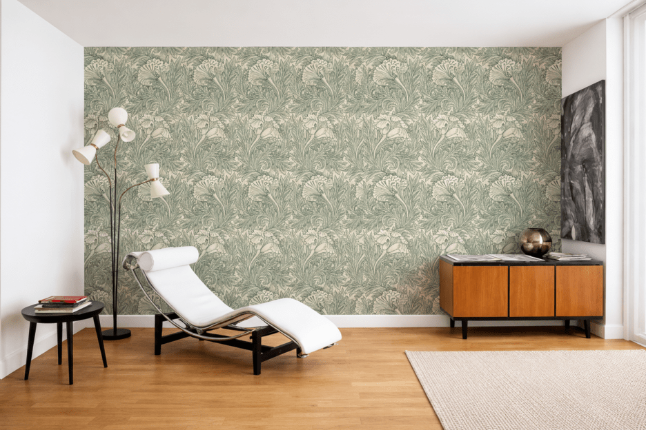 Saffron Petal Reveal